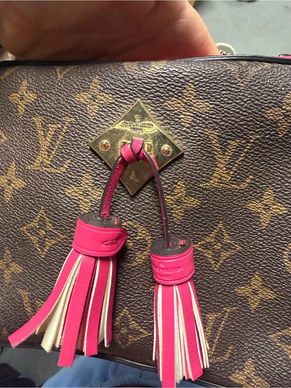 Louis Vuitton Saintonge Monogram Canvas Crossbody Shoulder Bag Pink Tassels